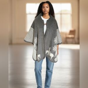 Llama Motif Women's Poncho Gray Button Neck Wrap Cape Boho Winter Layer